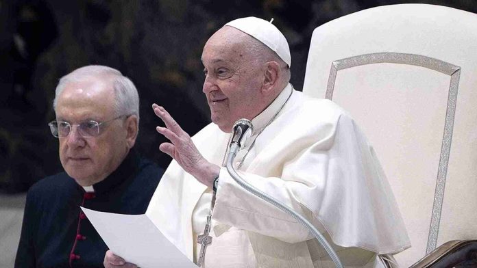 Estado de salud del papa Francisco se mantiene estable