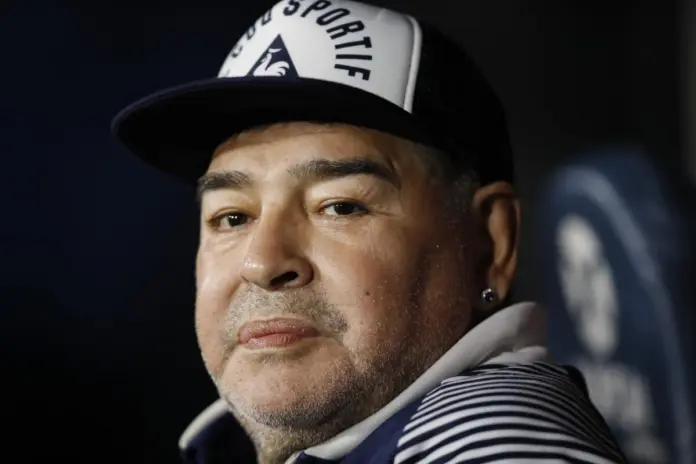 Inician juicio por muerte de Diego Maradona