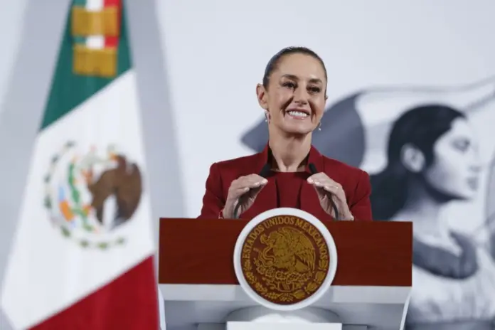 Claudia Sheinbaum Pardo, presidenta de México, dice que la economía mexicana “esta muy bien” presentando datos de empleos y recaudación.