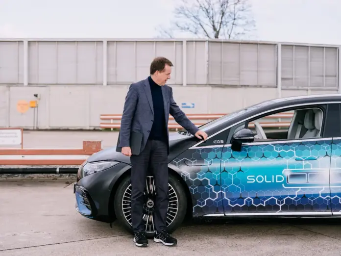 Batería de estado solido podría dar un gran avance en coches eléctricos