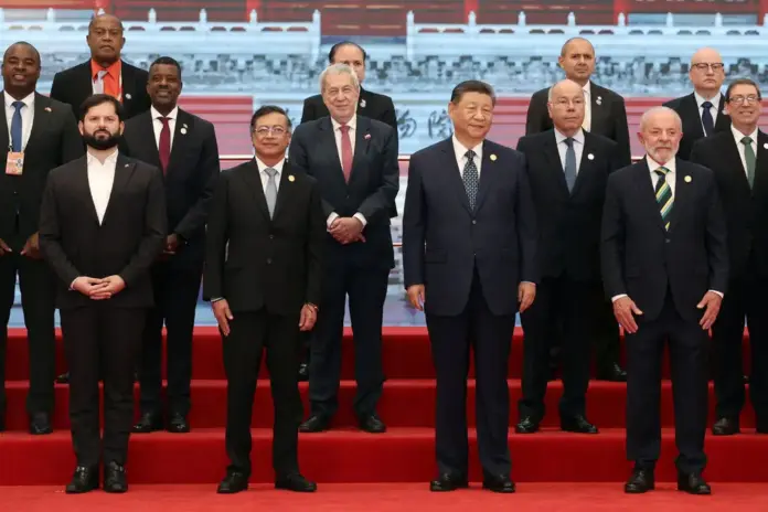 Xi promete cooperar en tecnología con Latinoamérica