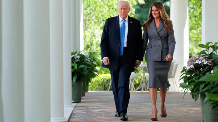 Putin dice que los rusos quieren mas a Melania que a Trump