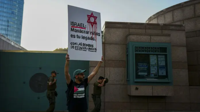 Chile retira a su personal de defensa de Israel