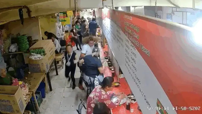 Explota extintor en mercado en Xalapa y desata pánico