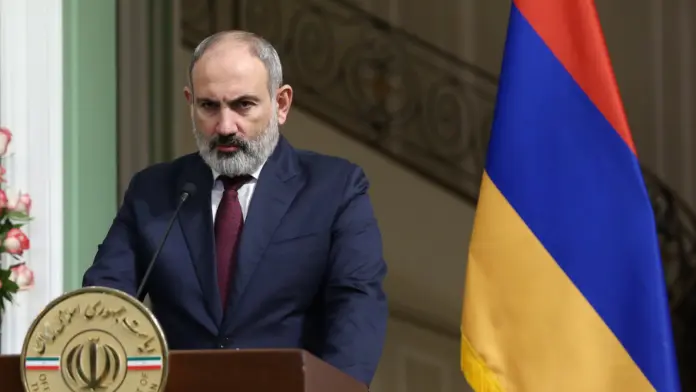 Exlíder soviético promete “limpiar” la Iglesia