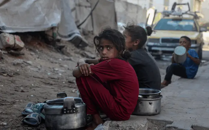 Al menos 21 niños mueren por desnutrición en Gaza en solo tres días