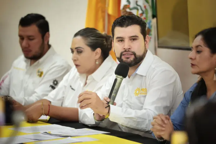 Dirigente estatal del PRD, Octavio Ocampo