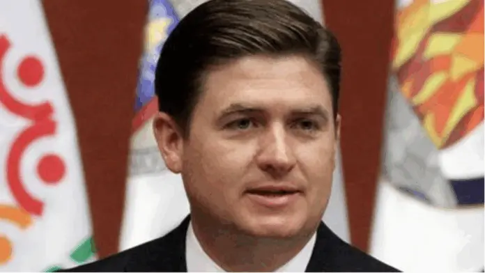 Retienen brevemente a Rodrigo Medina en puente fronterizo de Texas
