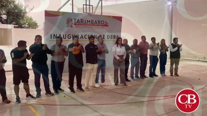 Cancha de sus múltiples en el Colegio, municipio de Tarímbaro