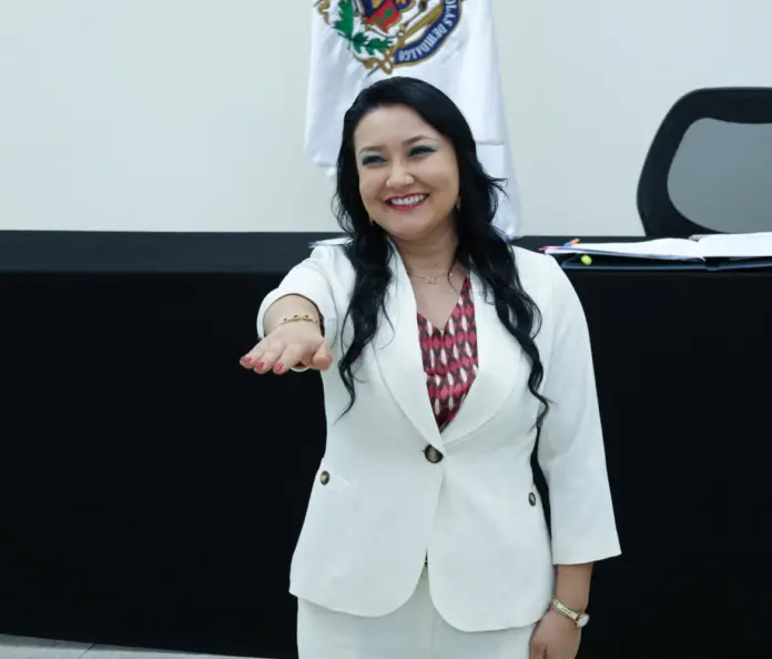 Doctora Karla Fernández Chávez, nueva directora