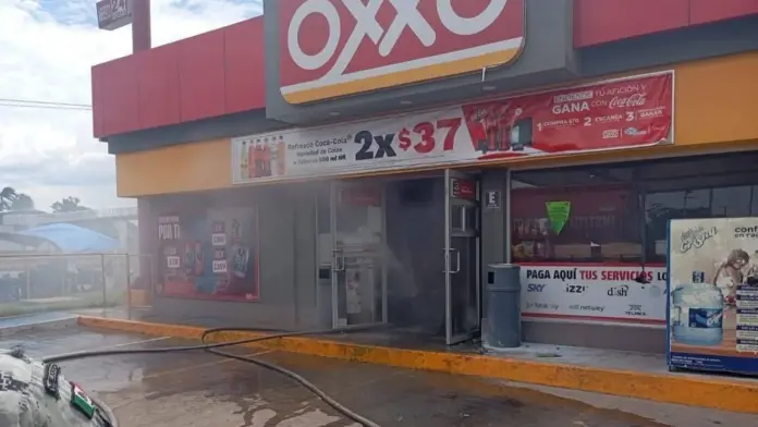 Jornada de violencia en Tabasco deja un Oxxo saqueado