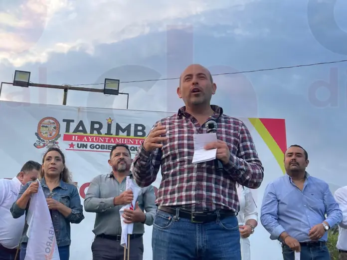 Arranca Eric Gaona obra de rehabilitación en cancha deportiva de Fraccionamiento Terranova