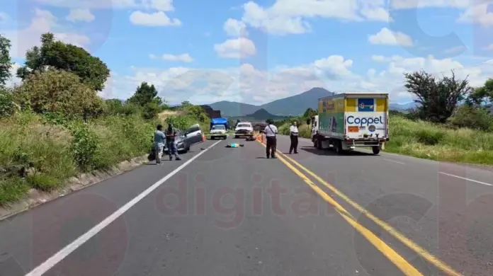 Otro motociclista se mata en la carretera