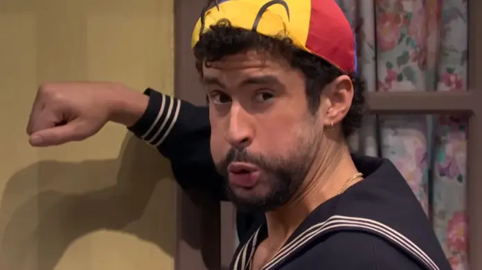Bad Bunny protagoniza a Quico en recreación del Chavo del Ocho en Saturday Night Live