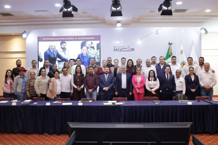 Dayana Pérez Mendoza reafirma compromiso con el Plan Michoacán por la Paz y la Justicia