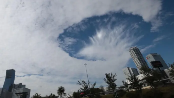 ¡Impresionante! Agujero en el cielo sorprende a los habitantes de Puebla | FOTOS