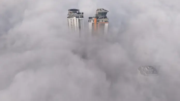 Niebla contaminada invade capital de Bosnia