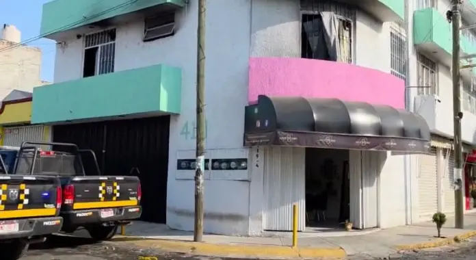 Por incendio localizan almacenamiento de 43 kilos de metanfetamina