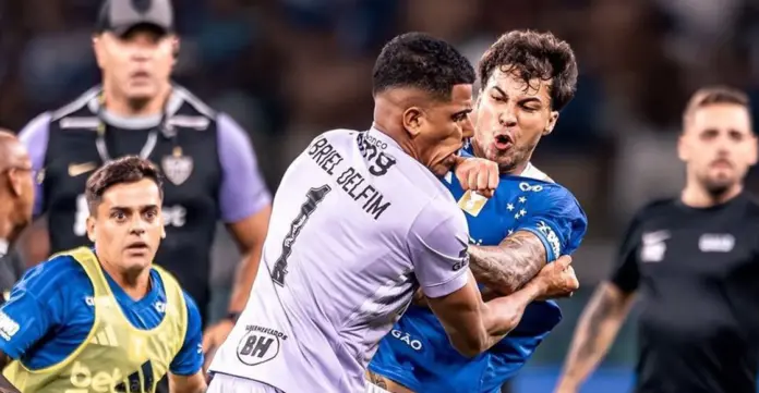 Se arma violenta pelea campal en el Clásico Mineiro